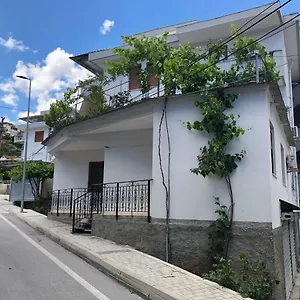 Click Apartment Gjirokaster